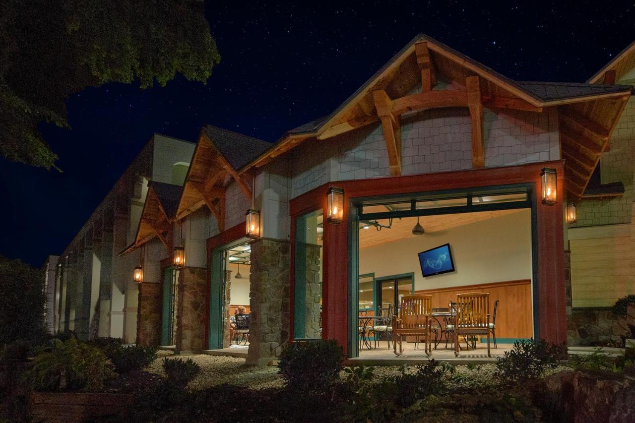 The Inn On The River Pigeon Forge Exterior photo