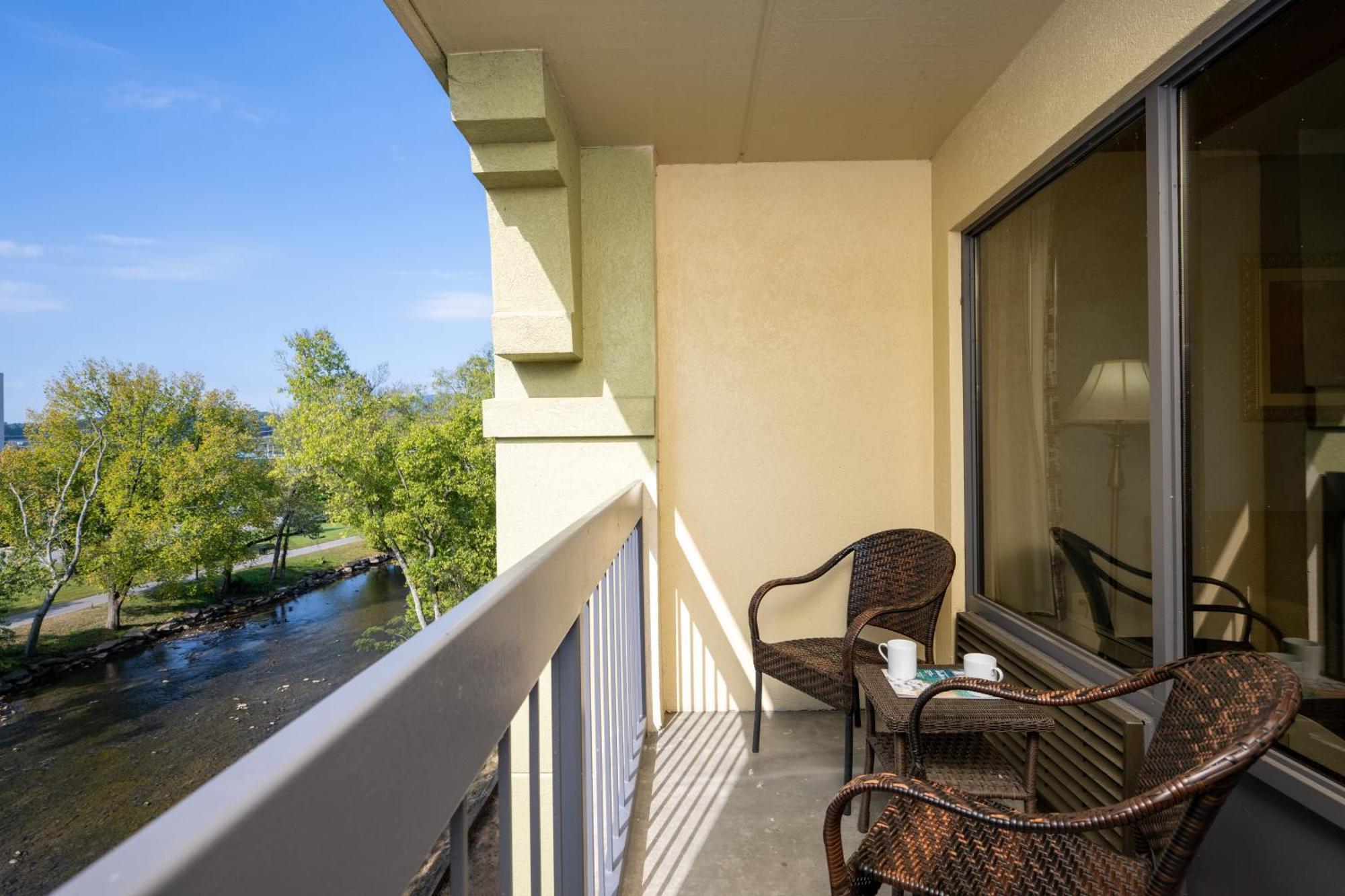 The Inn On The River Pigeon Forge Exterior photo